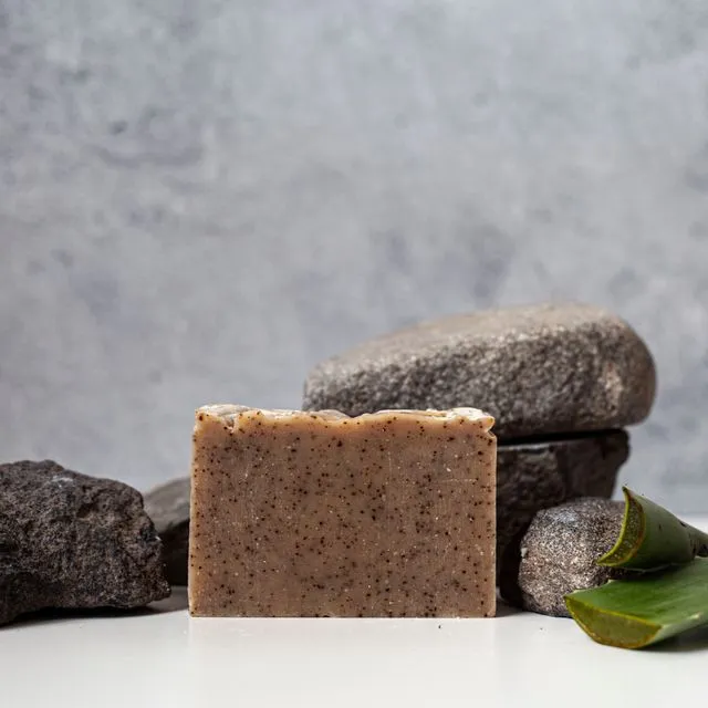 Cold process soap with Coffee, Cacao, Cinnamon and Goat milk. 100g