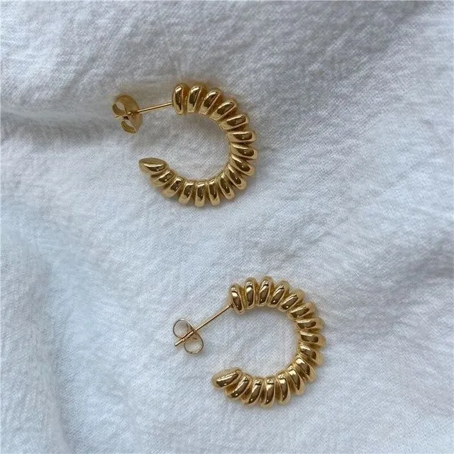 Fiona - Spiral Hoop Earrings