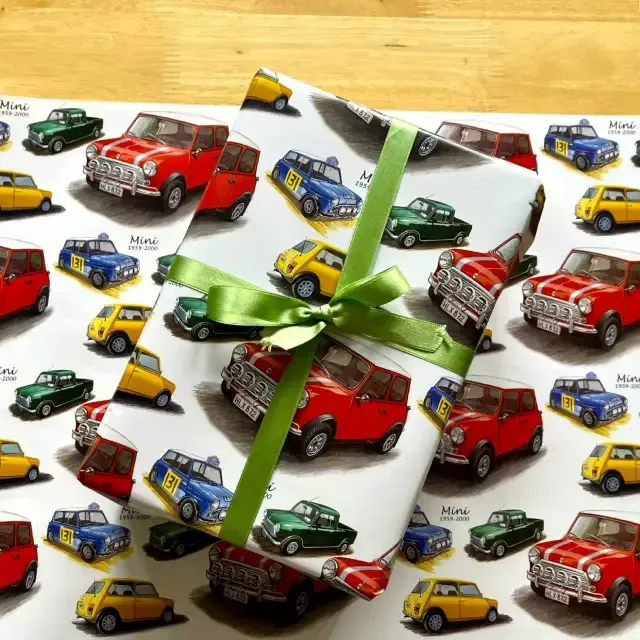Classic Mini Gift Wrap | 70 x 50cm Gift Wrap Sheet
