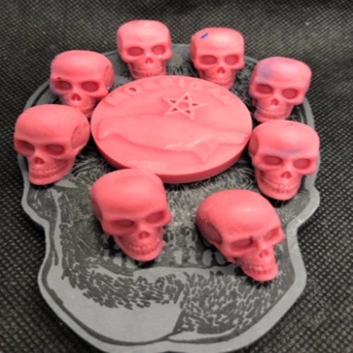 Morrigan skull wax melts