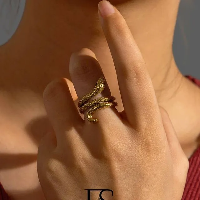 18k gold plated curved snake ring; chunky gold ring