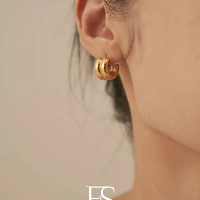 18k gold silver hoop stud earring; lightweight; tarnish-free