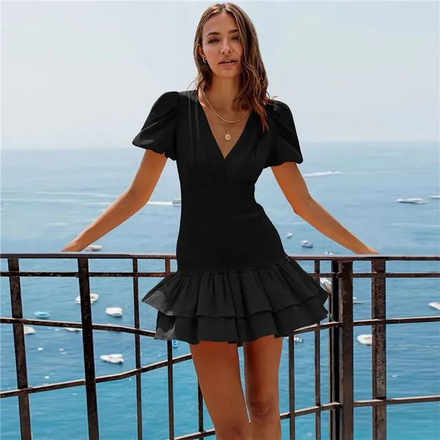 V-Neck Pleated Slim And Sexy Backless Strappy Puff Sleeve Short Dress - BLACK
