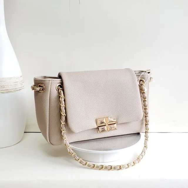 Trending Ladies soft PU bag long metal chain and pu twisted strap with metal clasp Crossbody Bag shoulder messenger bag 8002 Beige