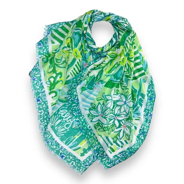 Mosaic printed scarf finished with subtle fringes in green