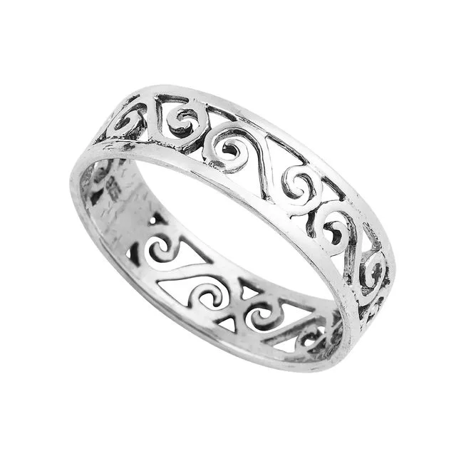 Beautiful 925 Silver Celtic Swirls Ring